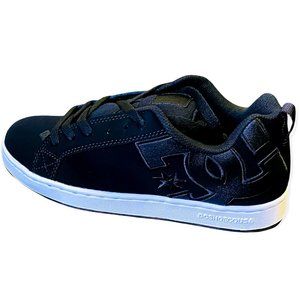 DC Shoes Women's Size 7.5 U.S. Court Graffik Low Top Sneaker Shoes Black/White